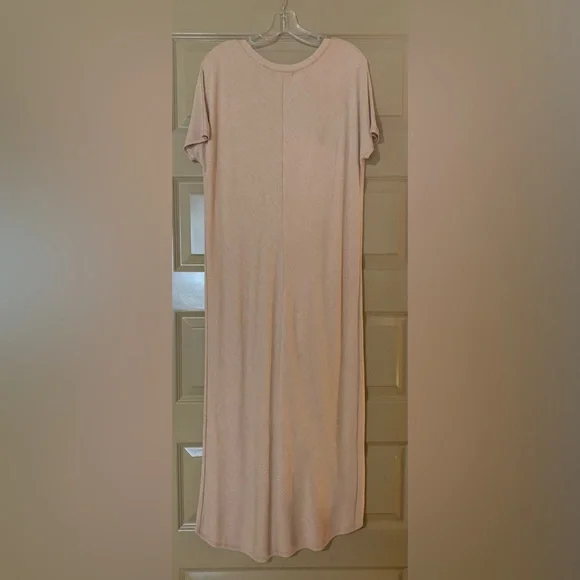 Silence+Noise Urban Outfitters Maxi Dress; Muted Salmon Color - Picture 2 of 3